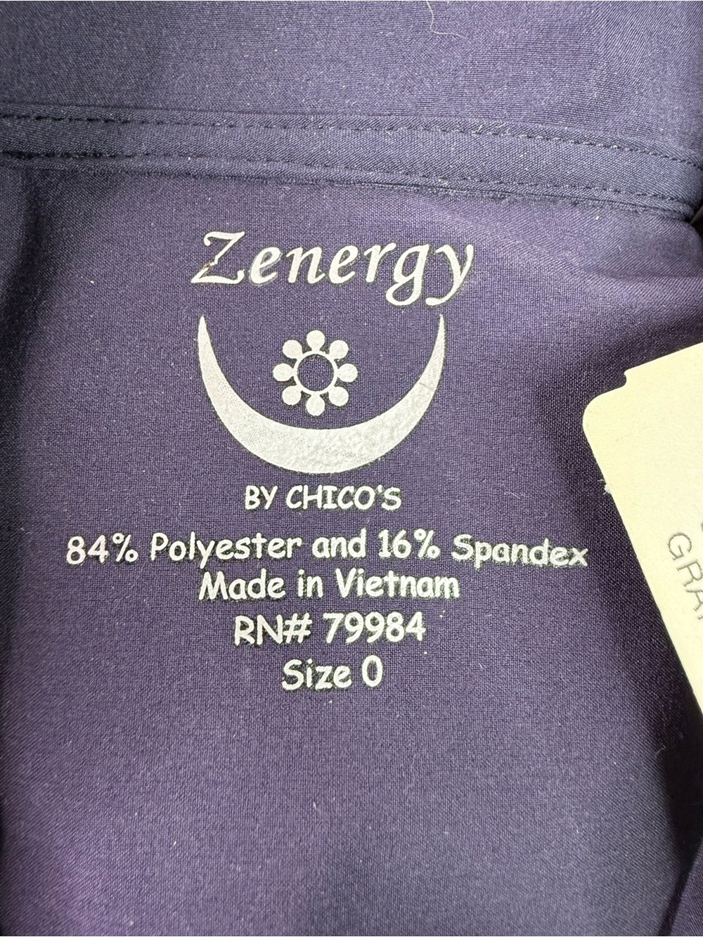 NWT Chico's Zenergy Neema Carlyle Grapevine Jacket & Pants Set Small/Medium - Picture 8 of 15